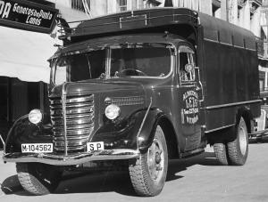 M-104562