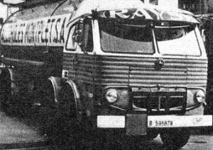 B-595878